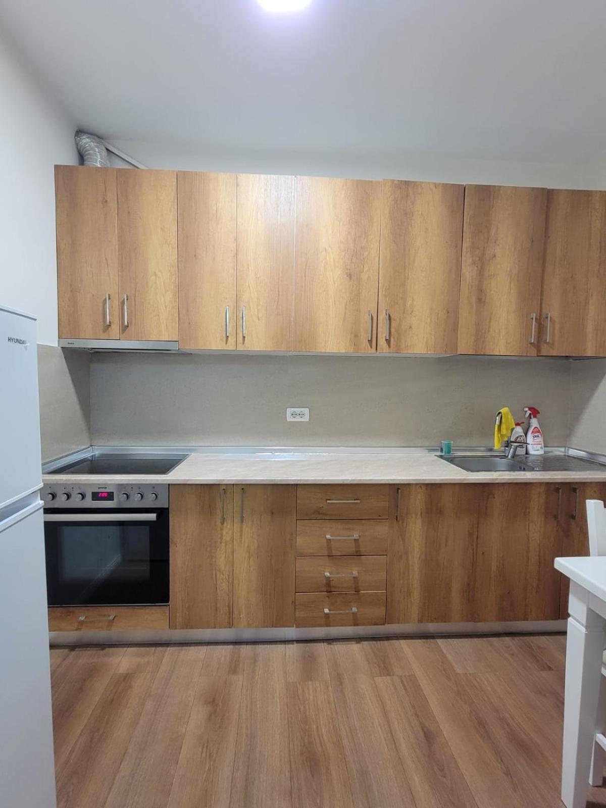 Apartament Ajla Komuna Apartament Tirana Zewnętrze zdjęcie