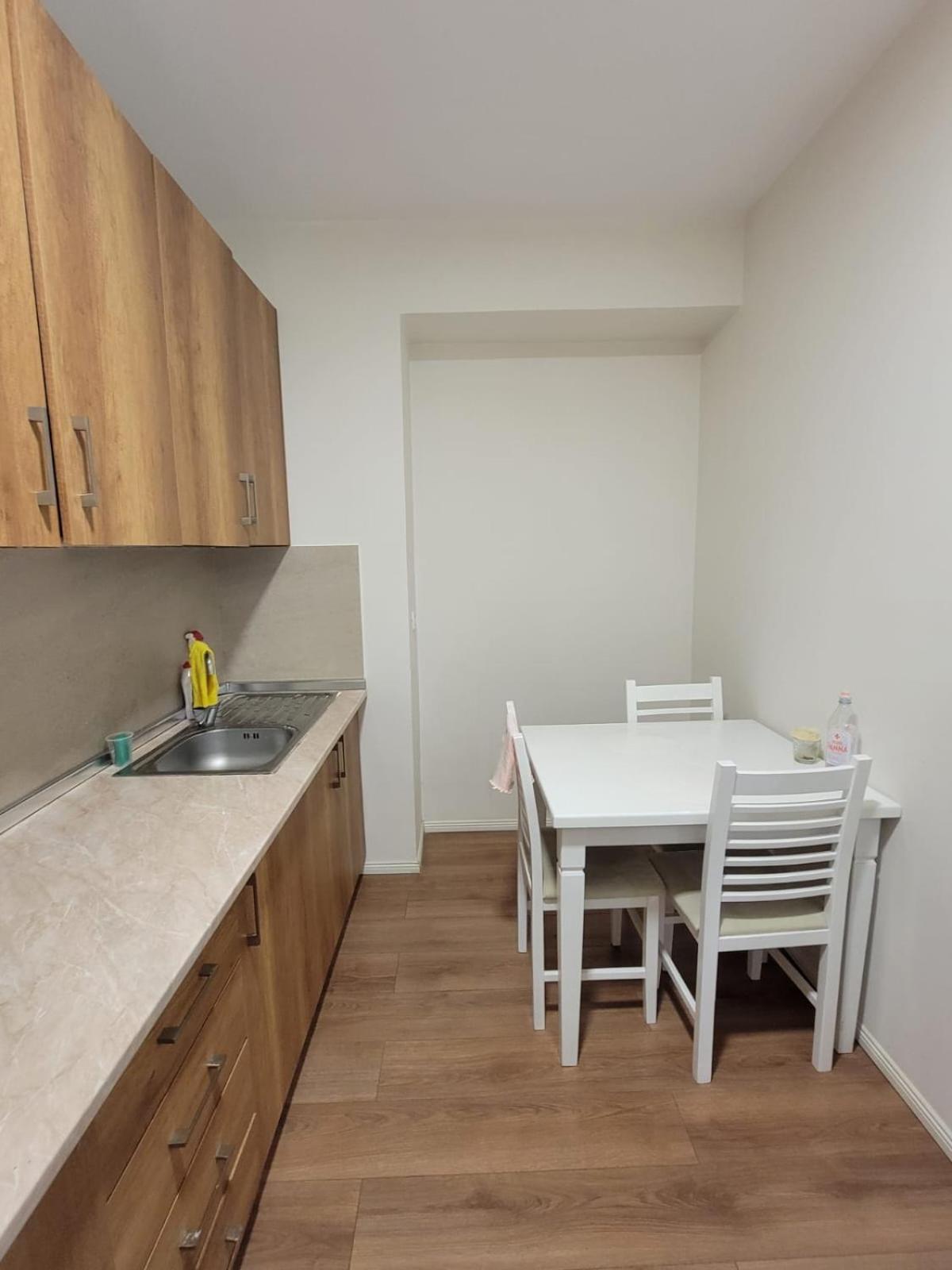 Apartament Ajla Komuna Apartament Tirana Zewnętrze zdjęcie