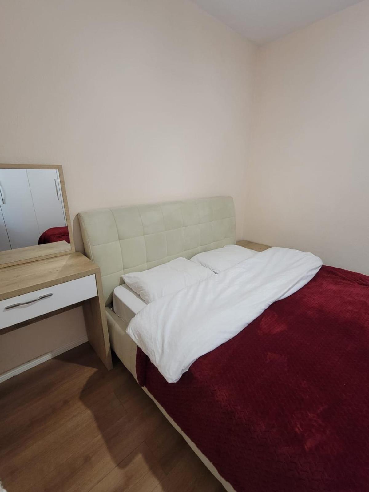 Apartament Ajla Komuna Apartament Tirana Zewnętrze zdjęcie